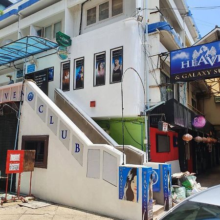 Galaxy Suites Pattaya Extérieur photo