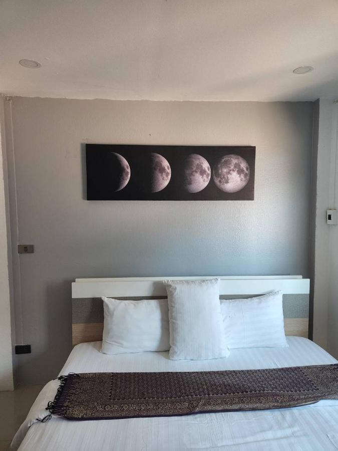 Galaxy Suites Pattaya Extérieur photo
