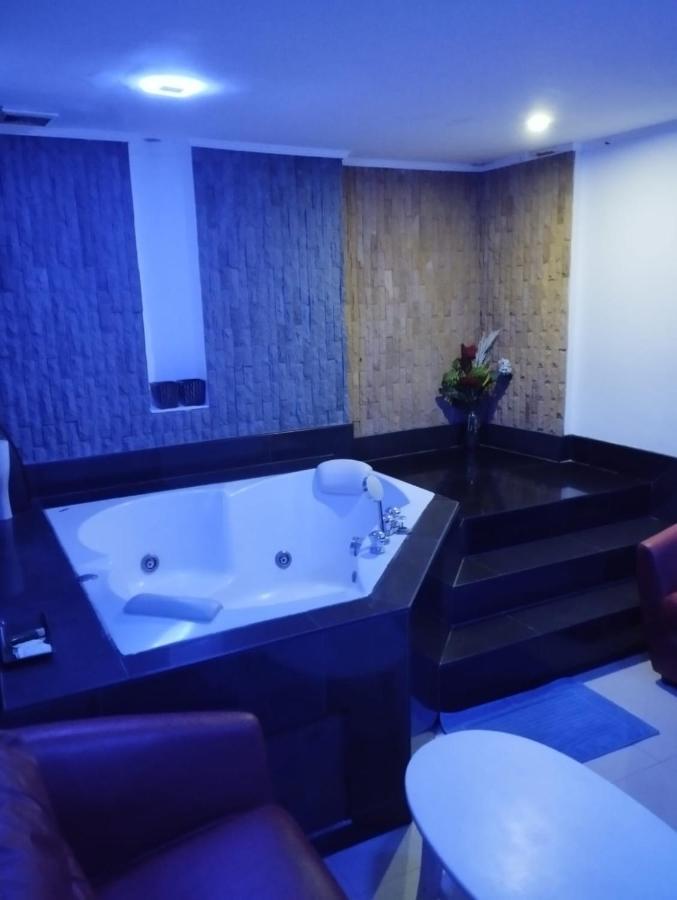 Galaxy Suites Pattaya Extérieur photo