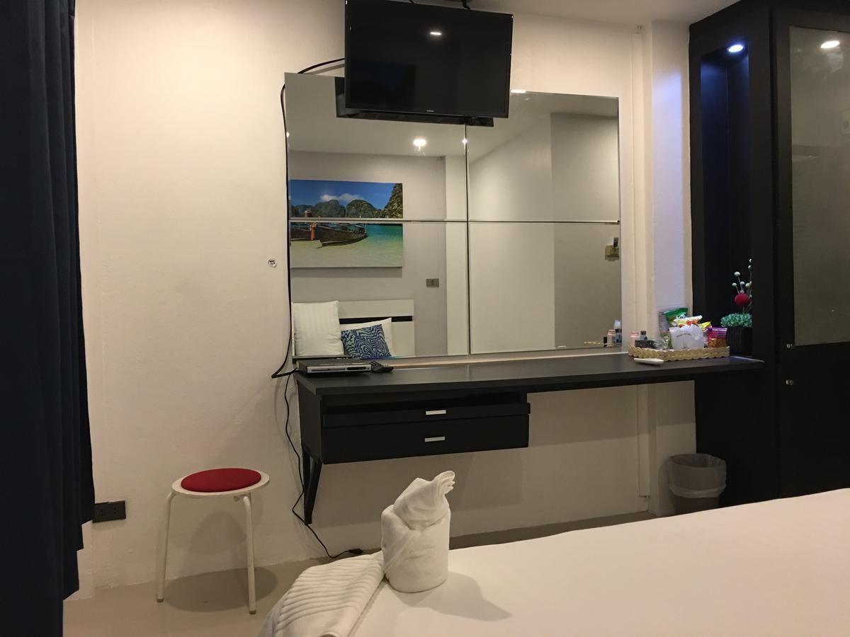 Galaxy Suites Pattaya Extérieur photo